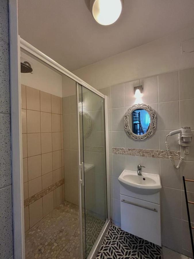 Appartement En Rez De Villa Beausite Mandelieu 外观 照片