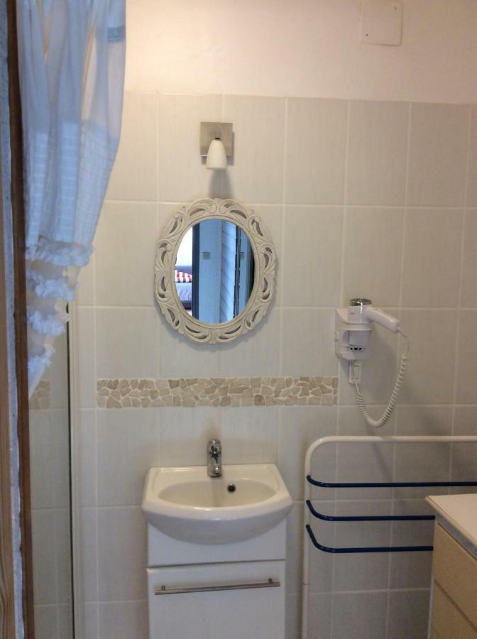 Appartement En Rez De Villa Beausite Mandelieu 外观 照片